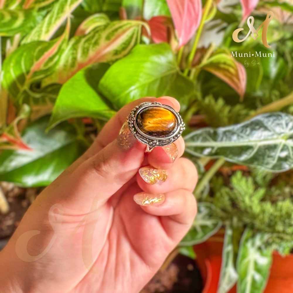 Tiger’s Eye Oval Cut Vintage Style in Silver-Plated Ring