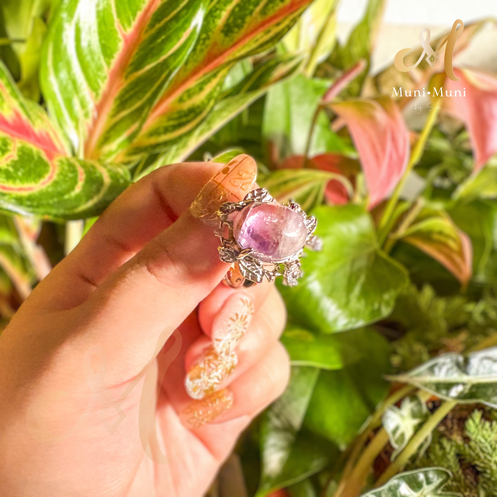 Icy Amethyst Big Oval Cut Floral Style in Silver-Plated Ring