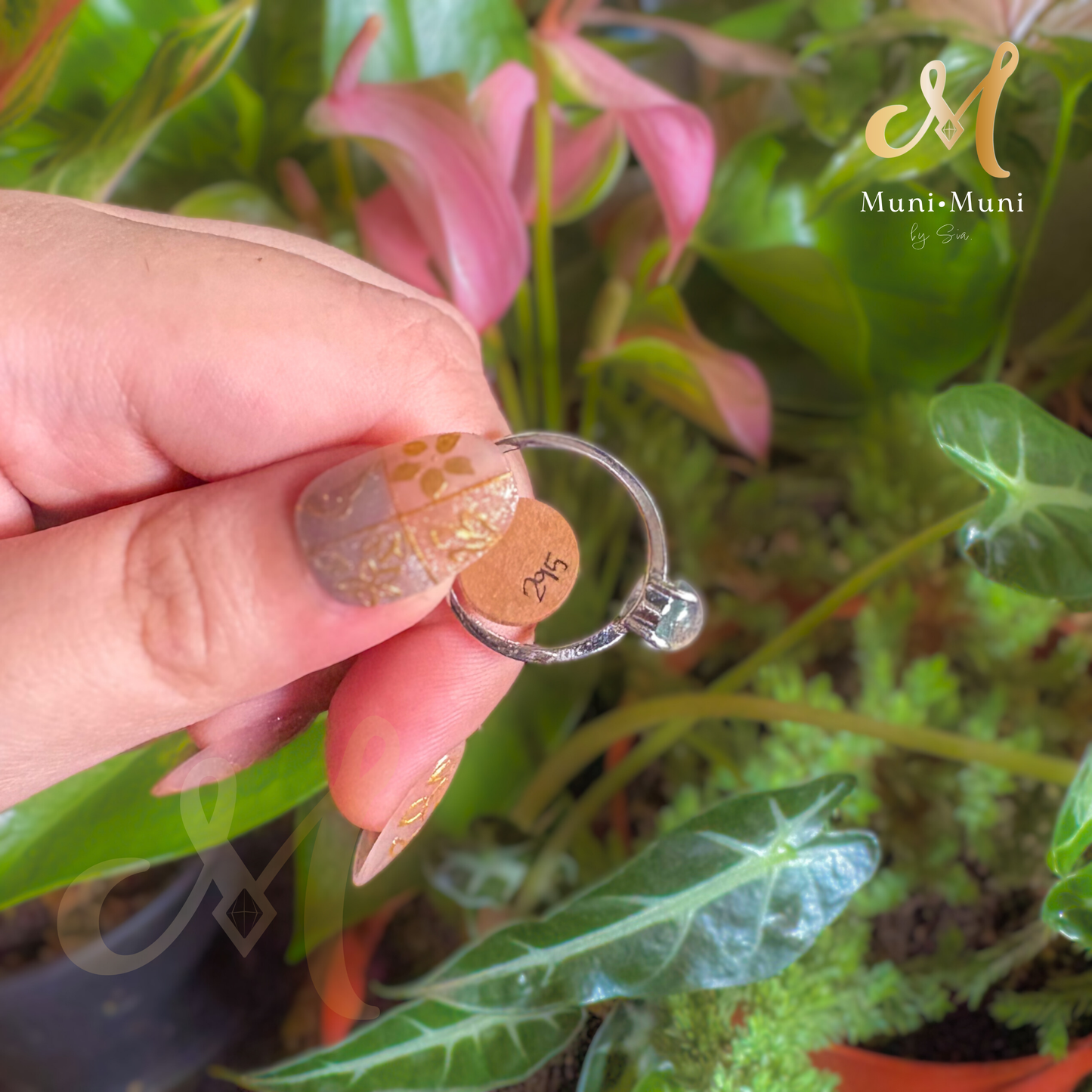 High Quality Labradorite Stud in Silver-Plated Ring