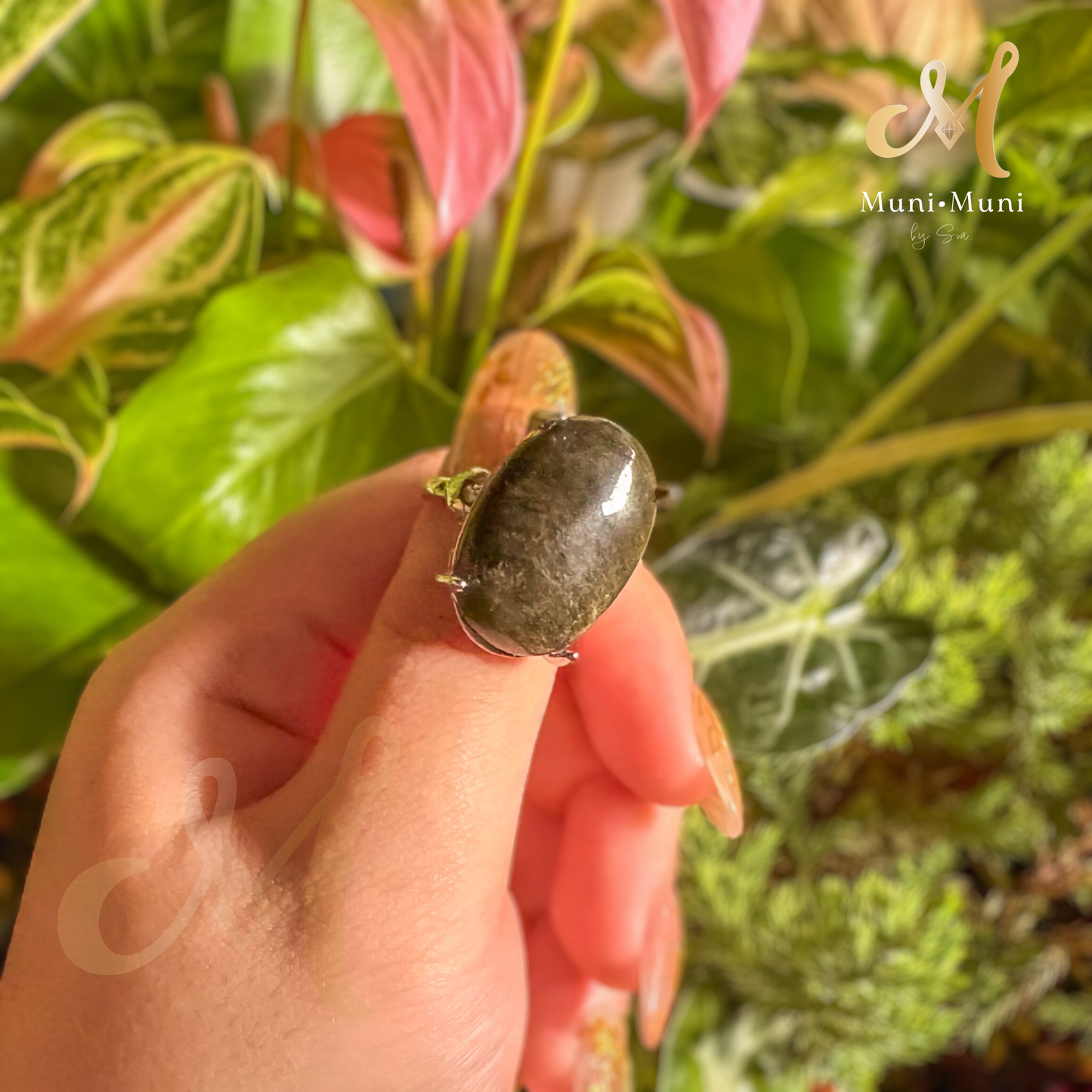Hypersthene Big Oval Cut in Silver-Plated Ring
