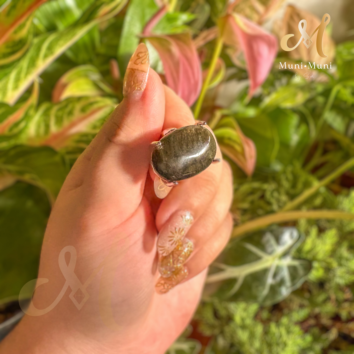 Hypersthene Big Oval Cut in Silver-Plated Ring