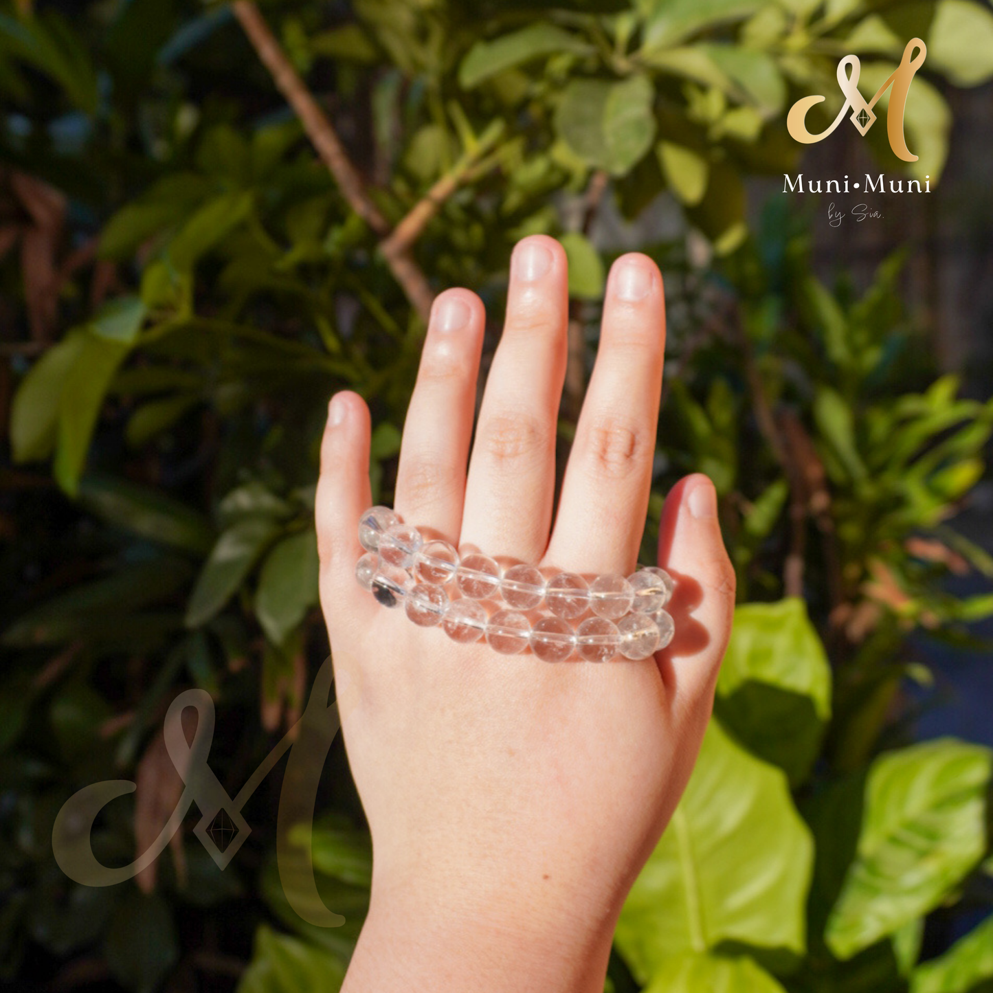 Clear Quartz: Top Quality 10mm Bracelet