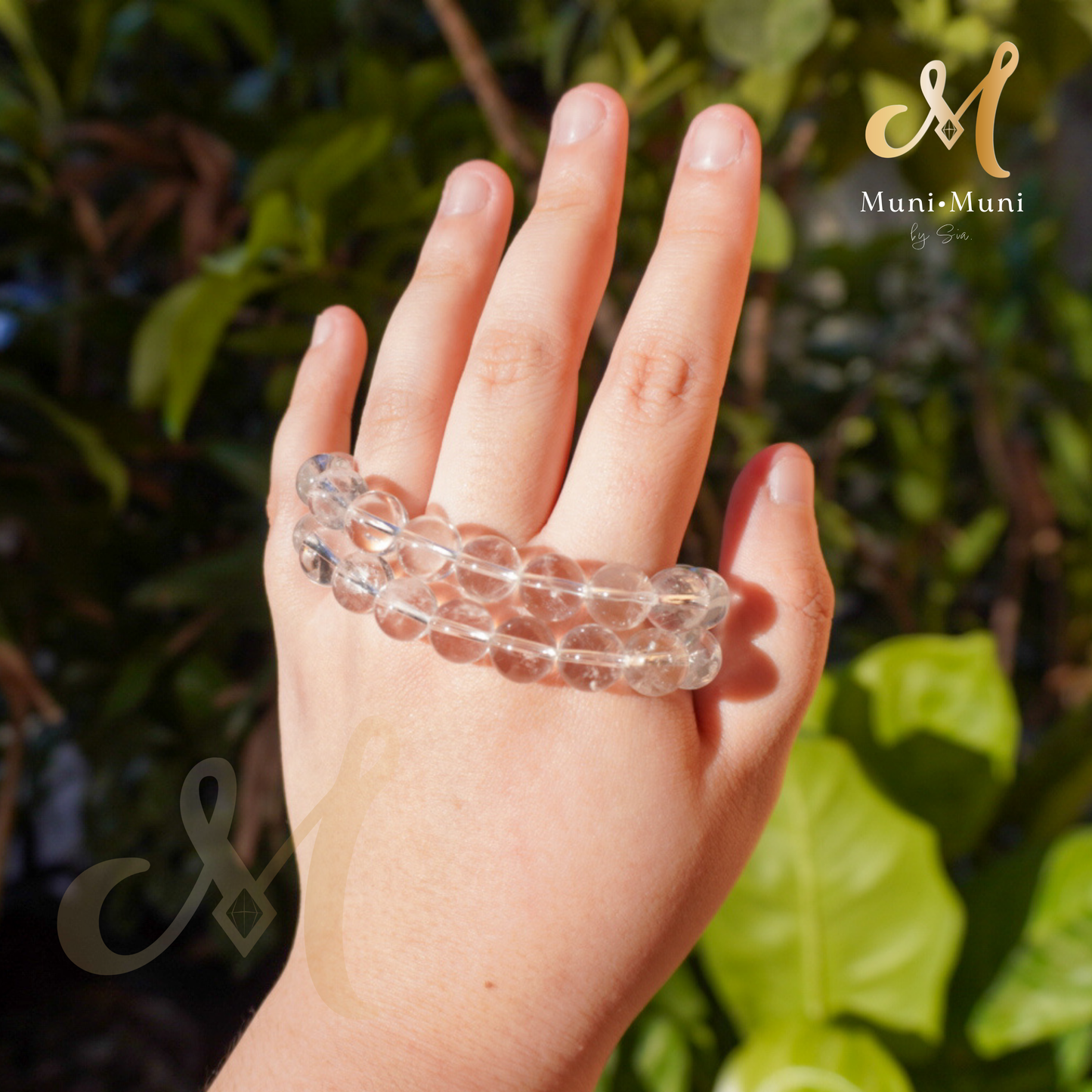 Clear Quartz: Top Quality 10mm Bracelet