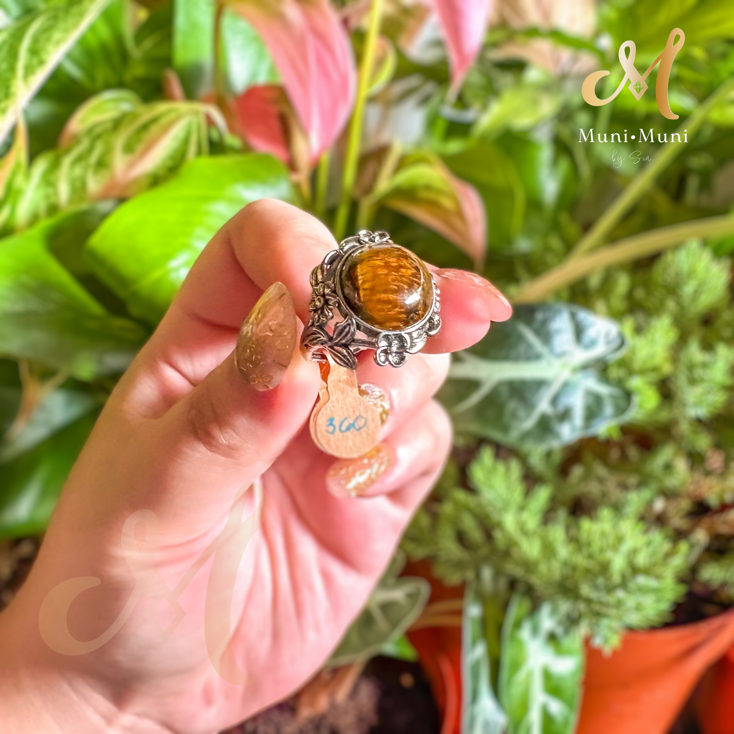 Tiger’s Eye Round Cut Floral Vintage Style in Silver Plated Ring