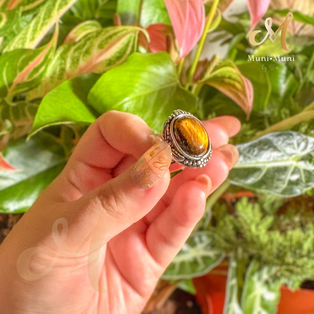 Tiger’s Eye Oval Cut Vintage Style in Silver-Plated Ring