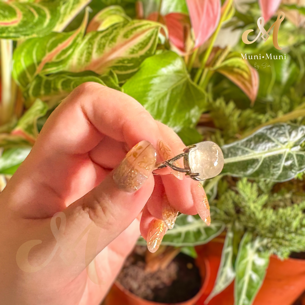 Clear Quartz Oval Cut in Silver-Plated Ring